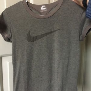 Nike T-shirt